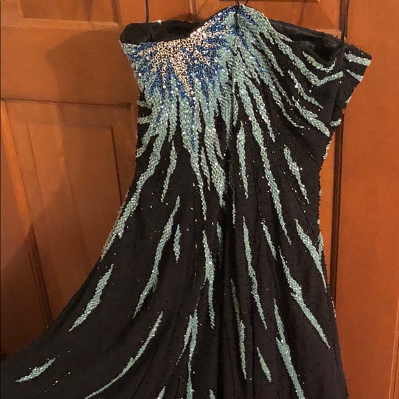 Riva Designs Dress - Picture 6 of 8